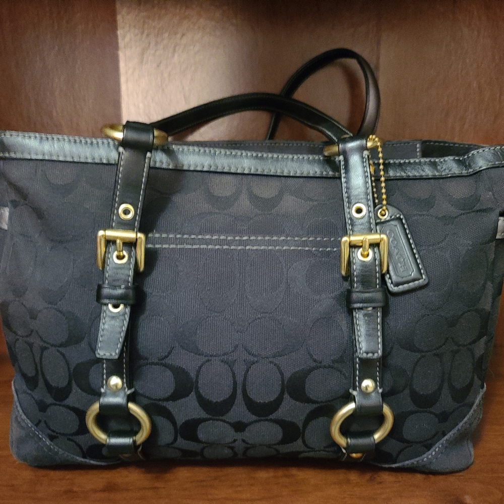 Authentic coach purse